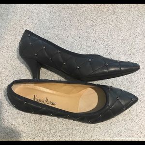 Neiman Marcus Navy Studded Quilted Heels Sz 8.5
